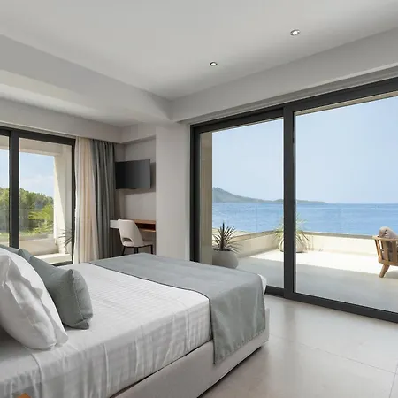 Luxury Eos Beachfront 20 Metres From The Sea * Nopigia