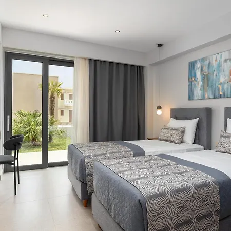 Luxury Eos Beachfront 20 Metres From The Sea Villa *