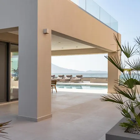 Luxury Eos Beachfront 20 Metres From The Sea Villa Nopigia