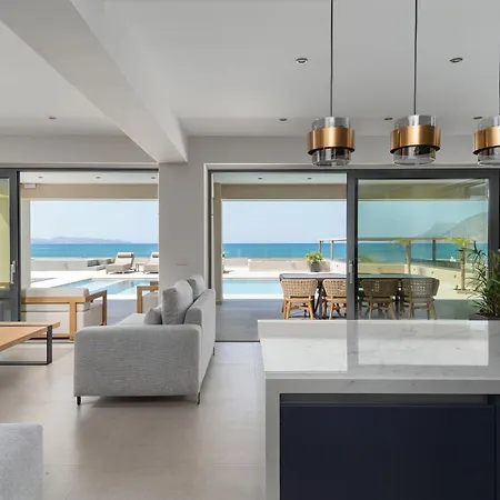 Luxury Eos Beachfront 20 Metres From The Sea