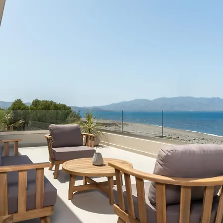 Luxury Eos Beachfront 20 Metres From The Sea Villa *